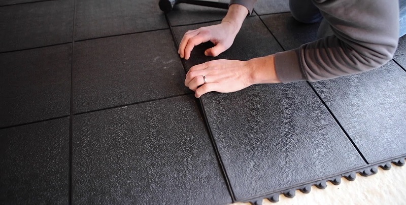 TYPES AND ADVANTAGES OF GYM FLOORING